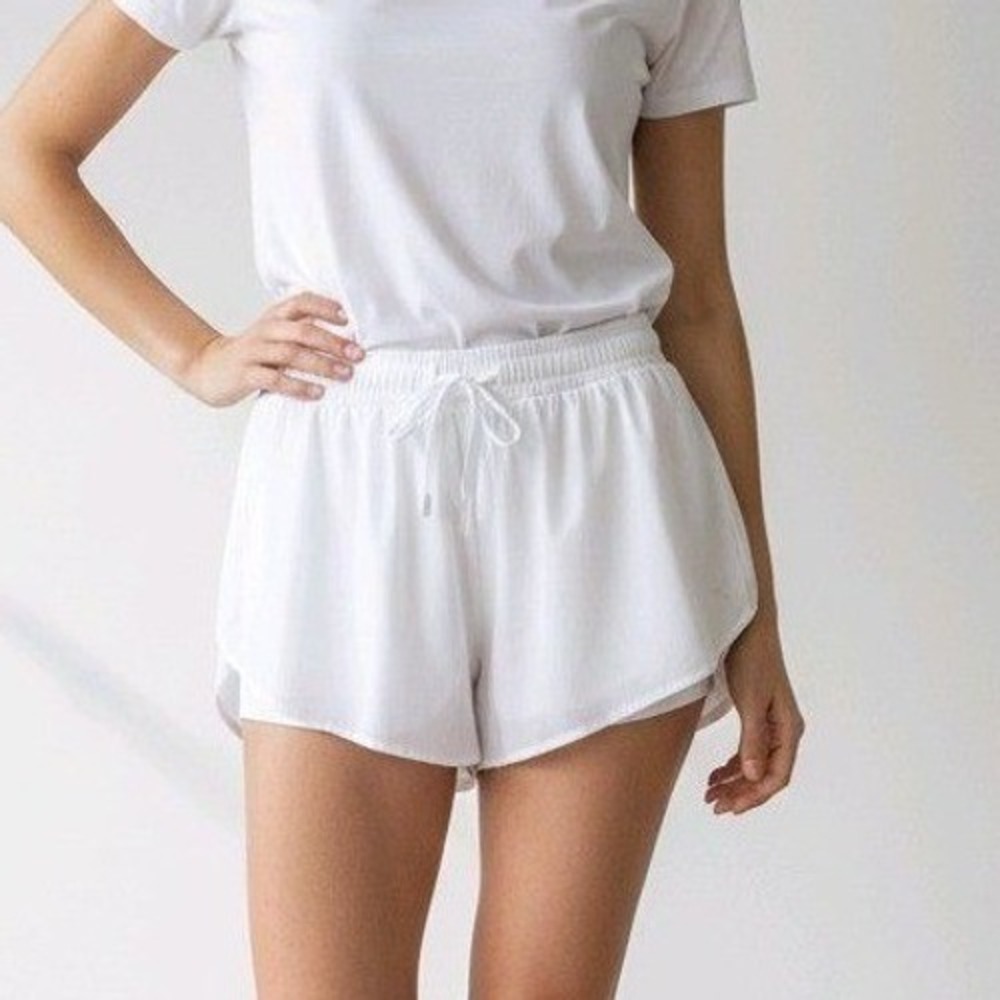 JoyLab White Textured Dolphin Hem Skort Athleisure Athletic Shorts Medium